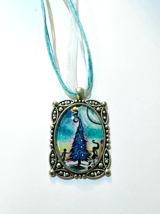 Big oval pendant / Nagy ovális medál egyedi grafikával