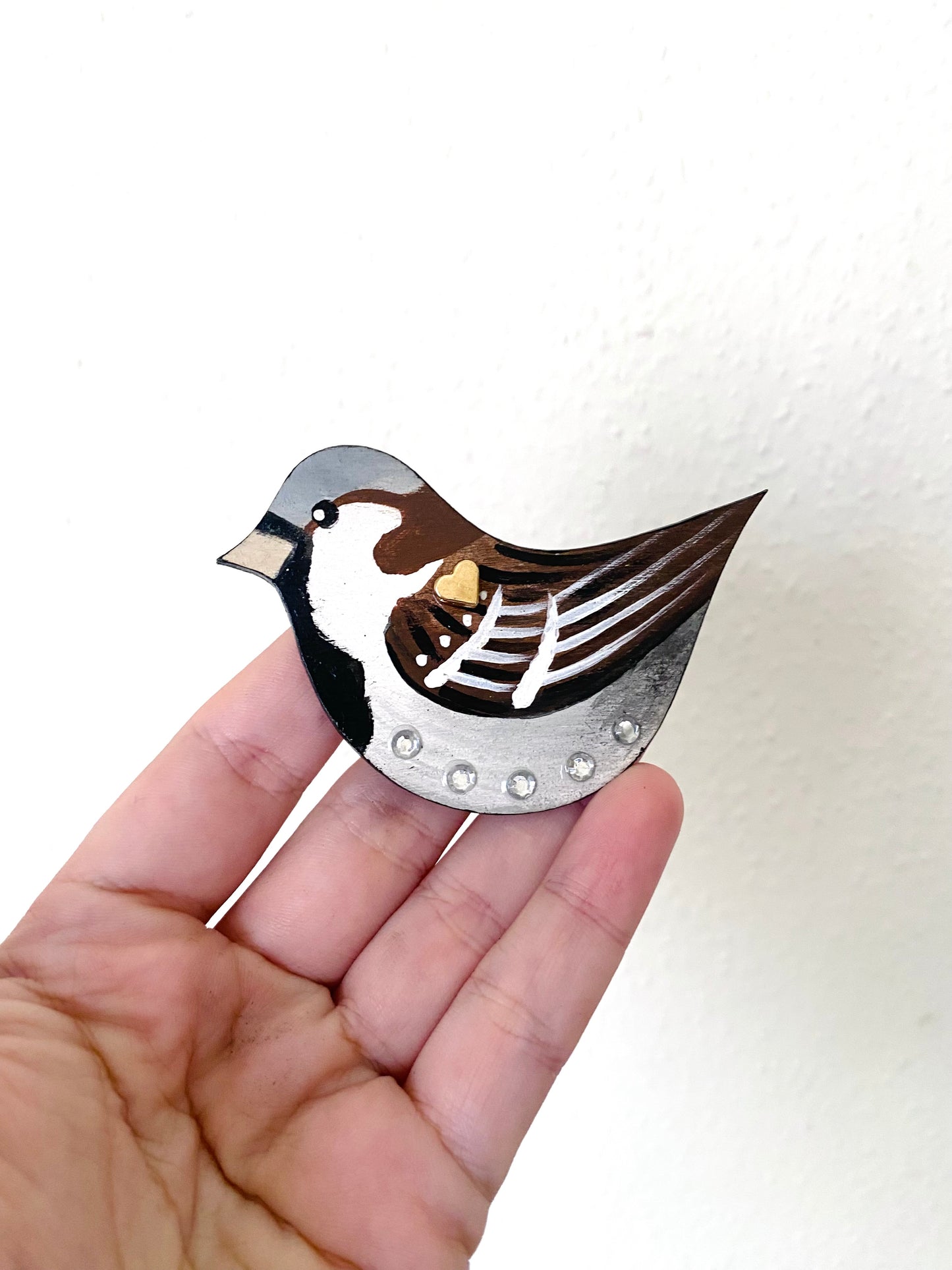 Hand-painted bird magnet / Kézzel festett madárka mágnes