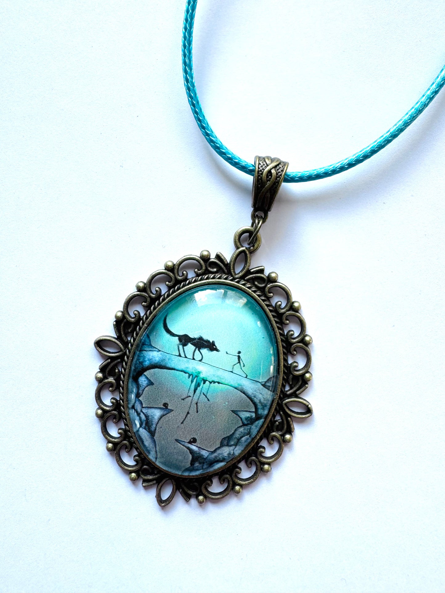Big oval pendant / Nagy ovális medál egyedi grafikával