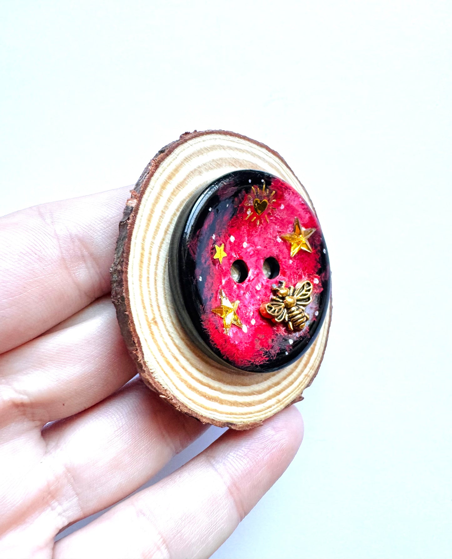 Hand-painted mini wood & button MAGNET / Kézzel festett mini fakorong & gomb MÁGNES