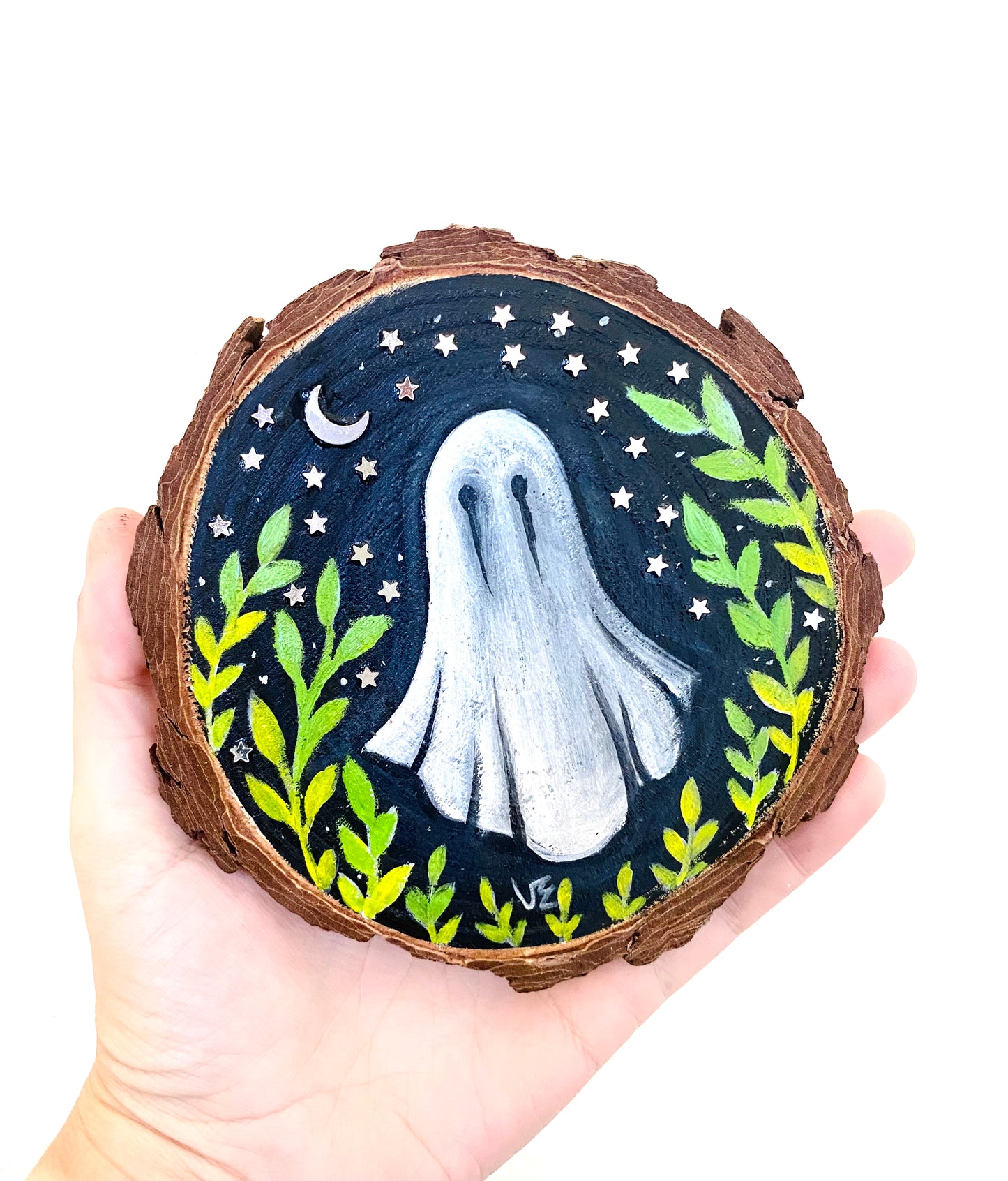 Hand-painted ghostie wood slice / Kézzel festett szellemes fakorong