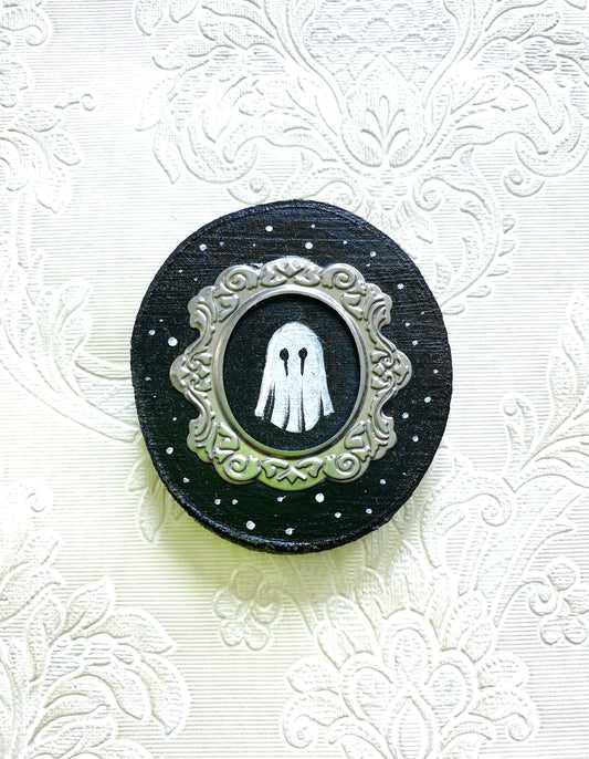 Hand-painted ghostie magnet / Kézzel festett szellem mágnes