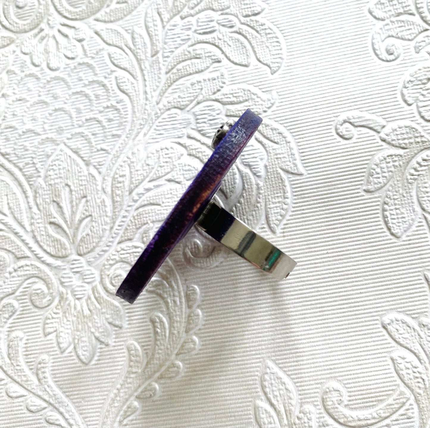 Hand-painted ring (adjustable) / Kézzel festett gyűrű (állítható alappal)