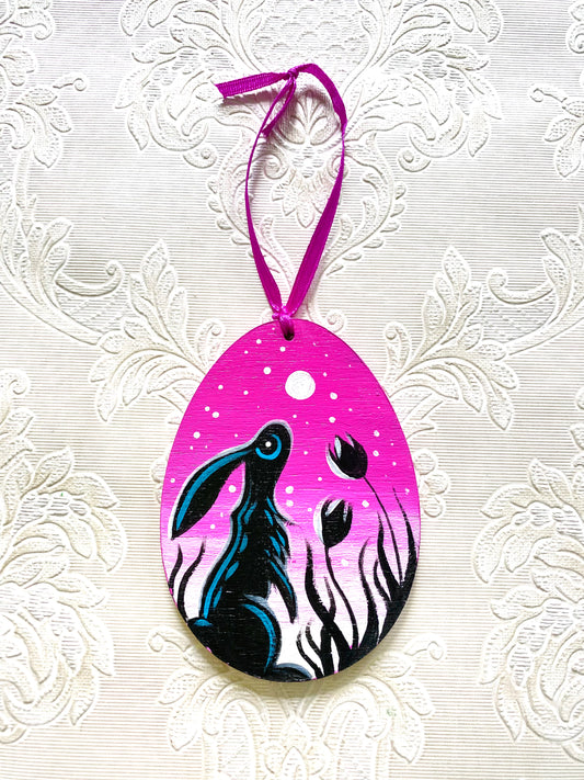 Hand-painted hanging egg ornament / Kézzel festett akasztós tojás dísz