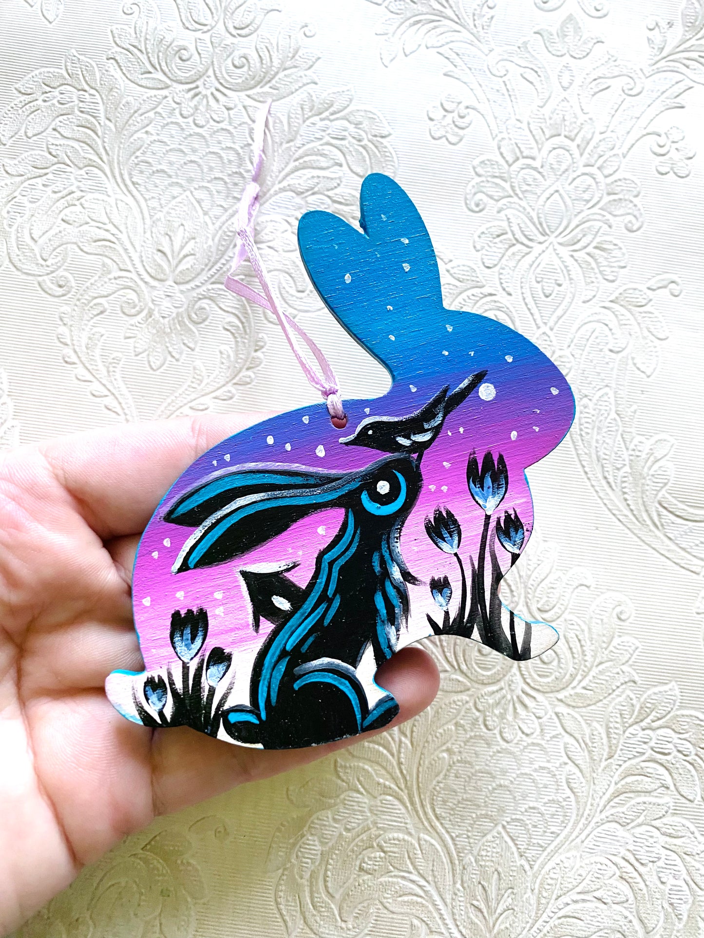 Hand-painted rabbit ornament / Kézzel festett nyuszi dísz