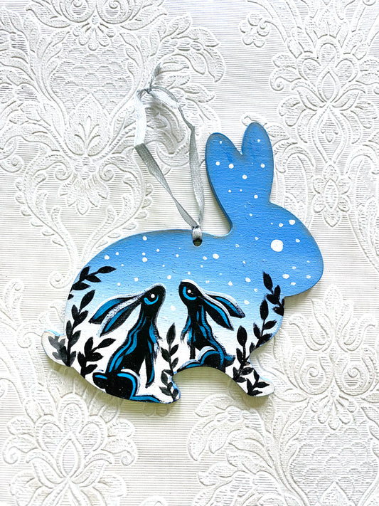 Hand-painted rabbit ornament / Kézzel festett nyuszi dísz