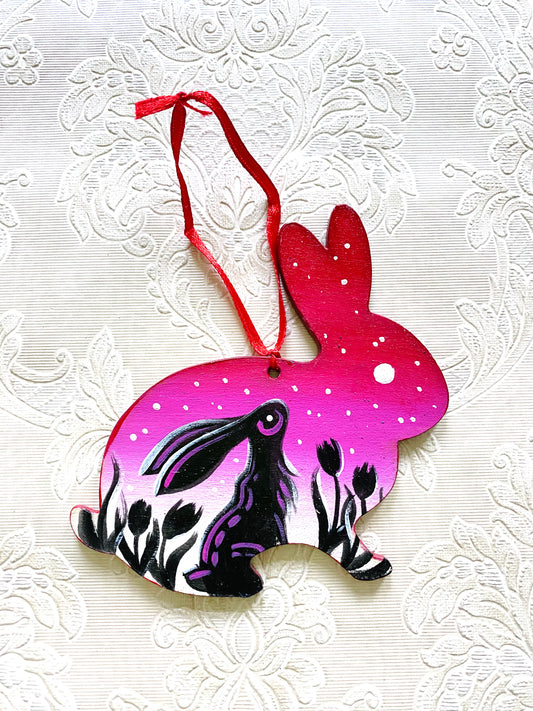 Hand-painted rabbit ornament / Kézzel festett nyuszi dísz