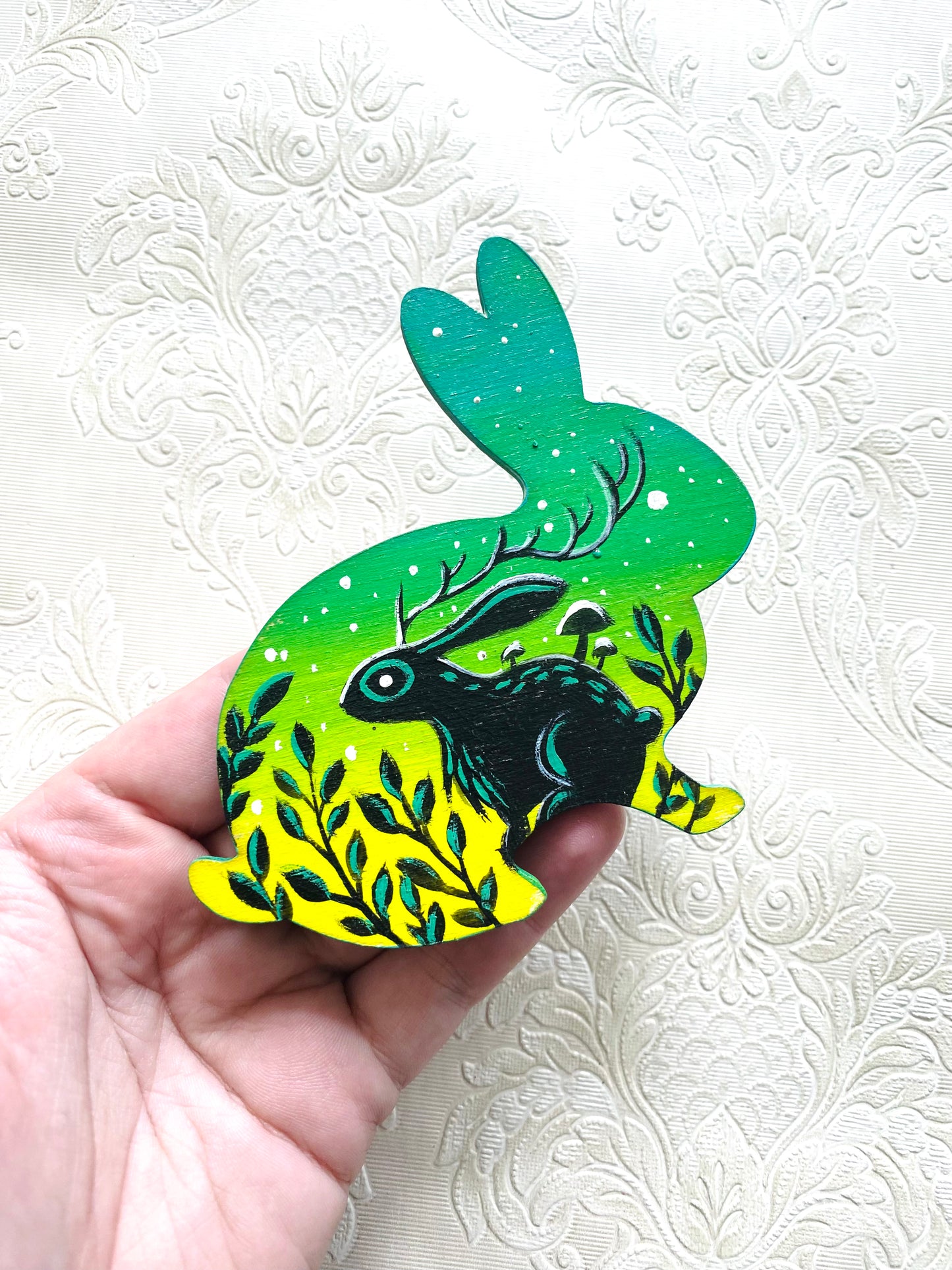 Hand-painted bunny magnet / Kézzel festett nyuszi mágnes