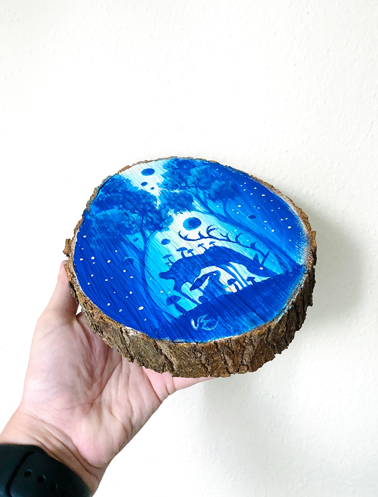 MEDIUM round hand-painted wood slice / Közepes méretű kerek kézzel festett fakorong