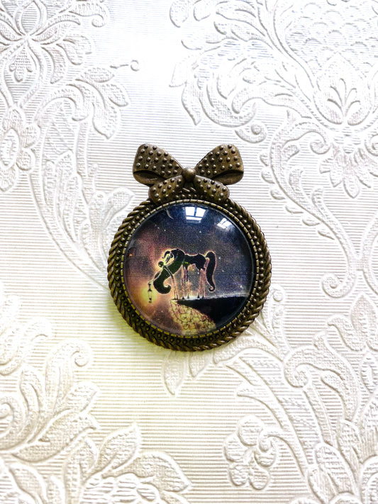 Round bow brooch / Kerek, masnis bross