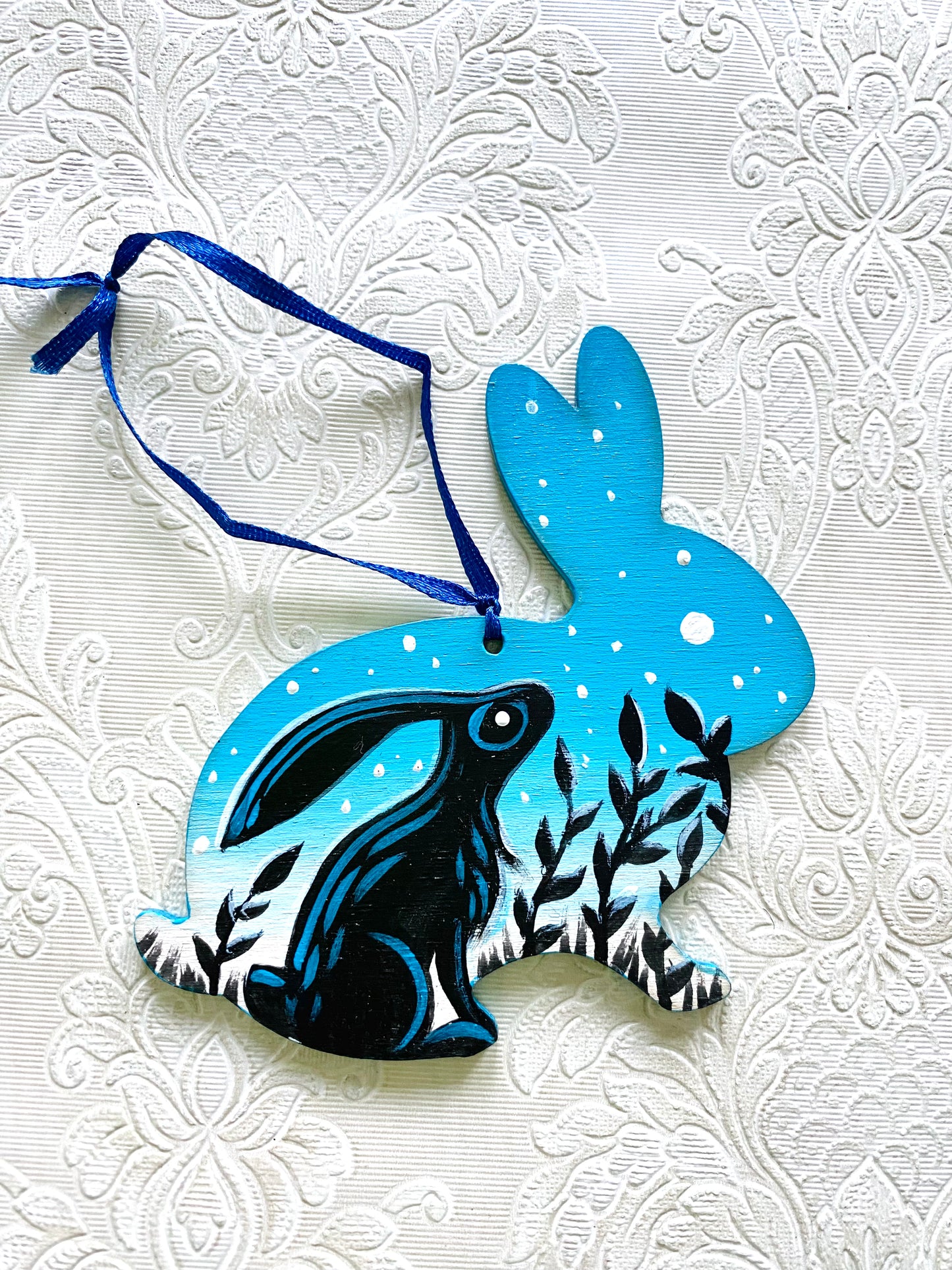 Hand-painted rabbit ornament / Kézzel festett nyuszis dísz