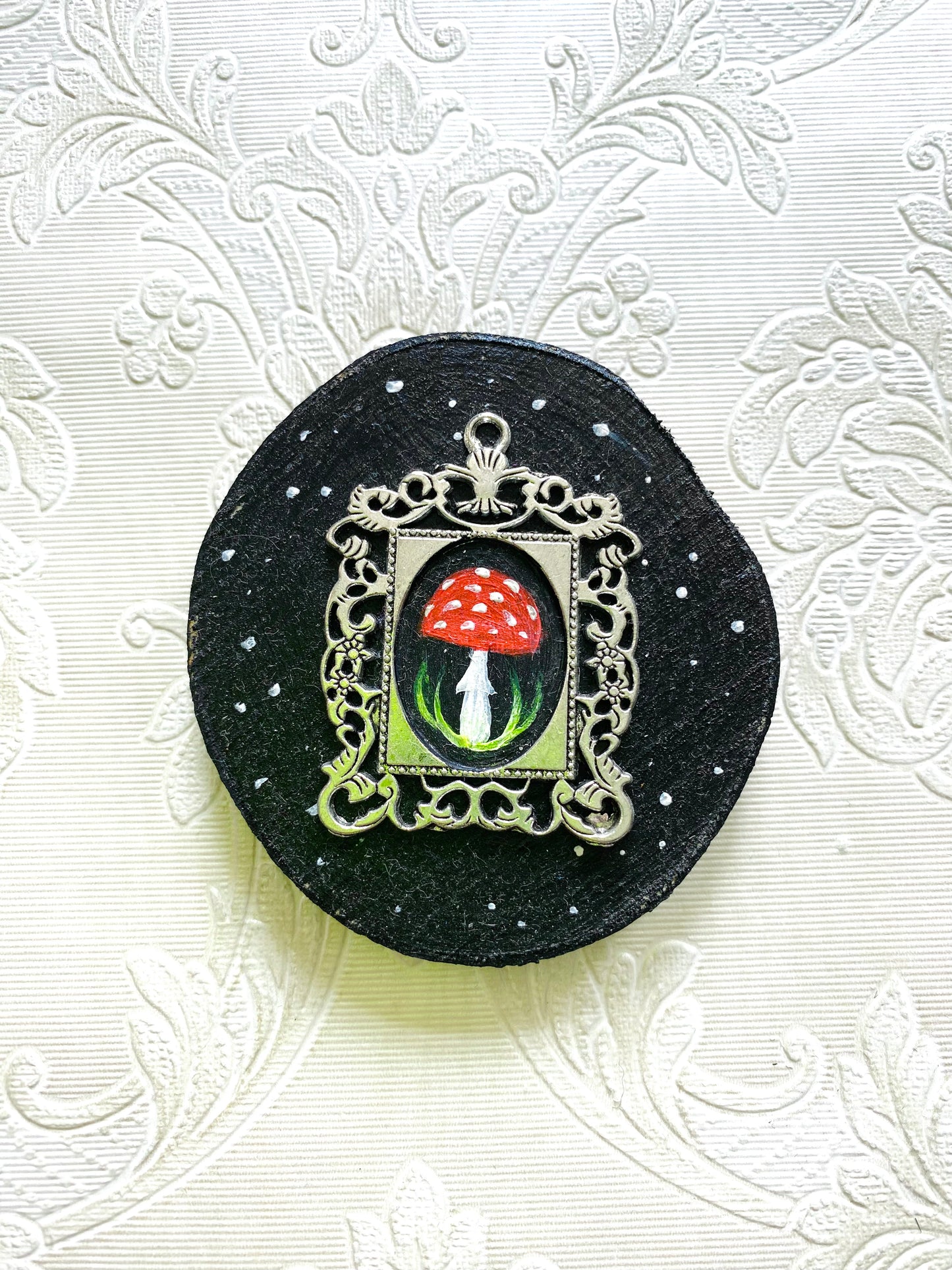 Hand-painted mushroom magnet / Kézzel festett gomba mágnes